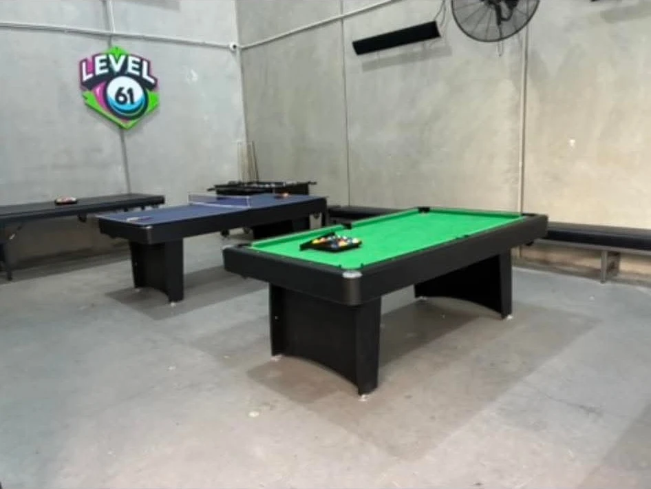 7ft pool table in green